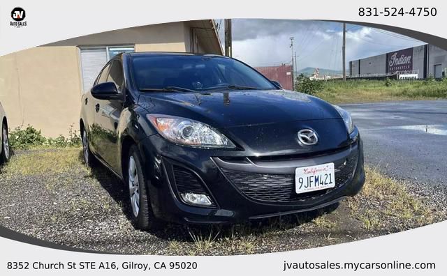 2013 MAZDA MAZDA3