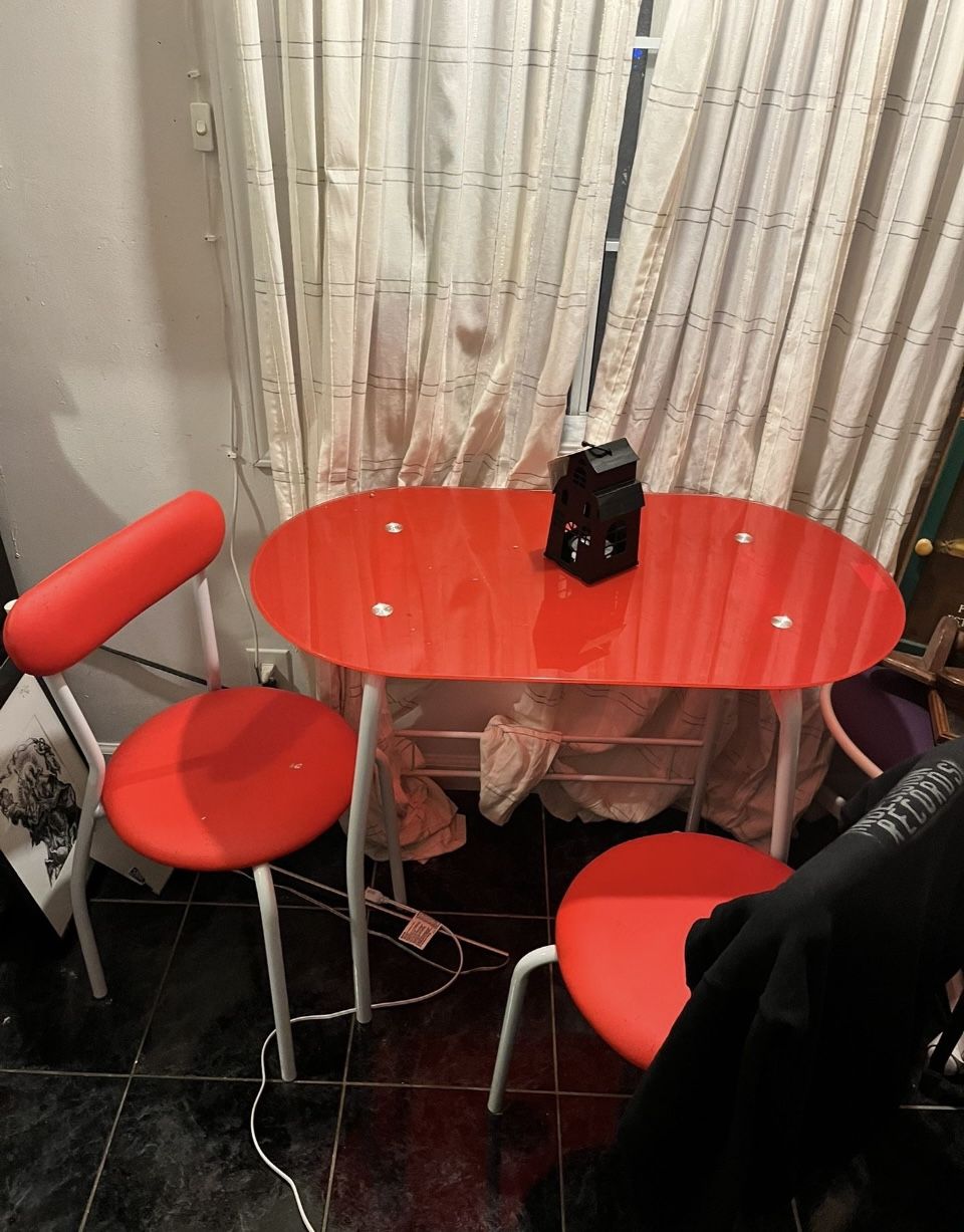 Small Space Dinning Table! Red-Kitchen- 50s Diner, Vintage