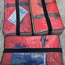 3 packs of life vests