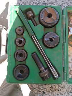 Greenlee ratchet knockout set