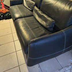 Sofa En Cuero