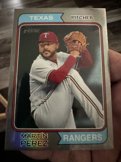 2023 Topps Heritage Martin Perez Gold Refractor #036/274