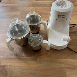 Preeti Mixer Grinder  With 3 Jars