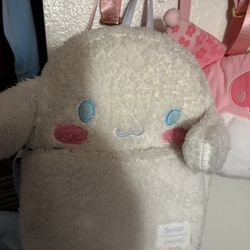 Cinnamon roll Backpack