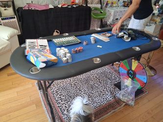 Table play poker