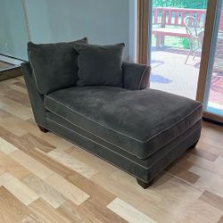 Everything Must Go! (Chaise)