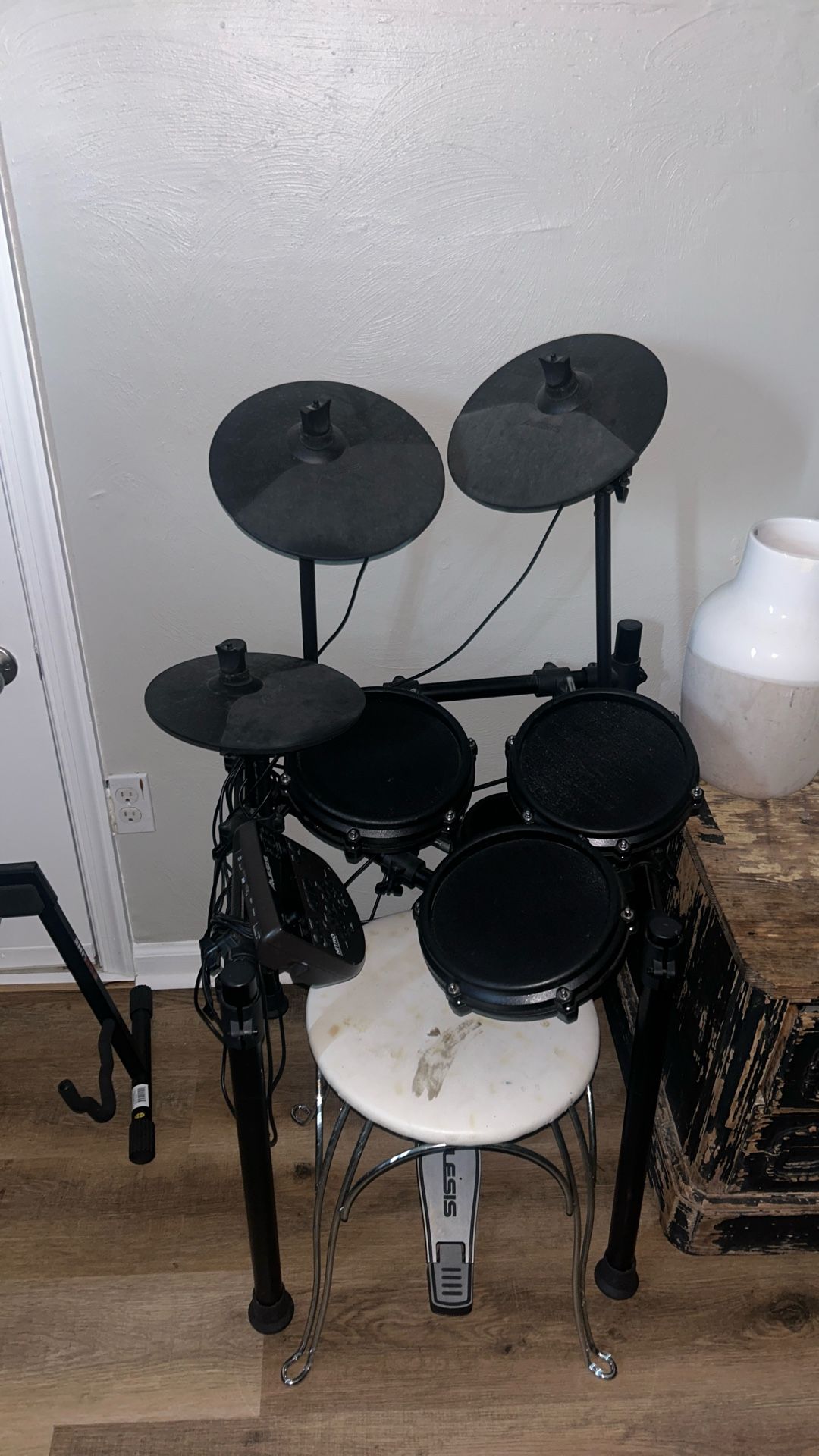 Alesis Nitromesh Drum Kit
