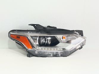 (6480) 18-21 Chevy Chevrolet Traverse Right Headlight 2018 2019 2020 2021