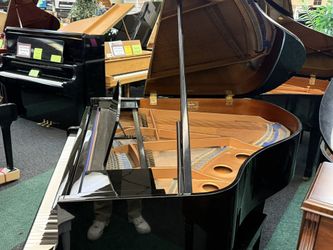 Kawai grand Piano- Mint
