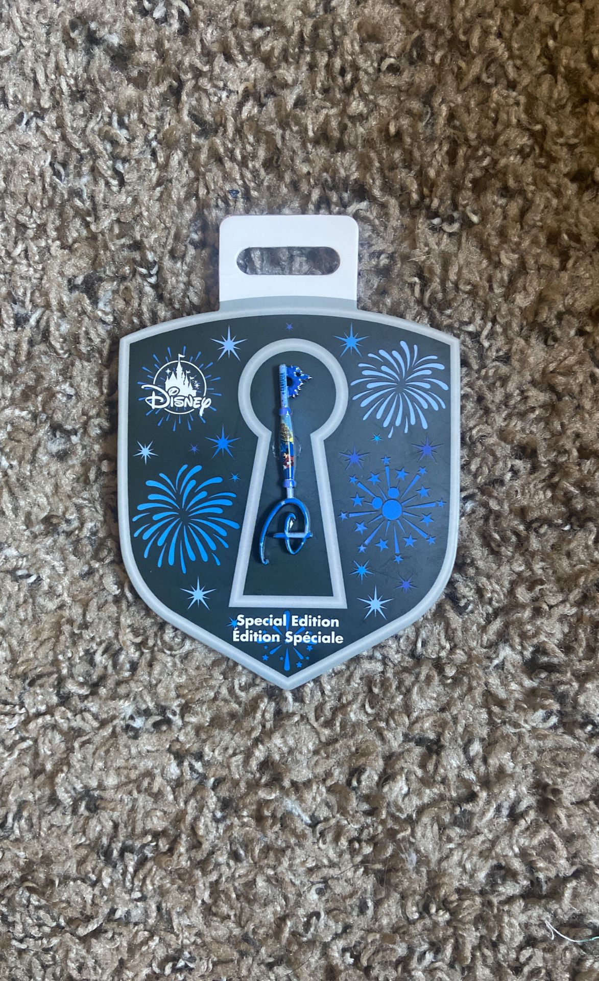 Disney Key Pin - special Edition