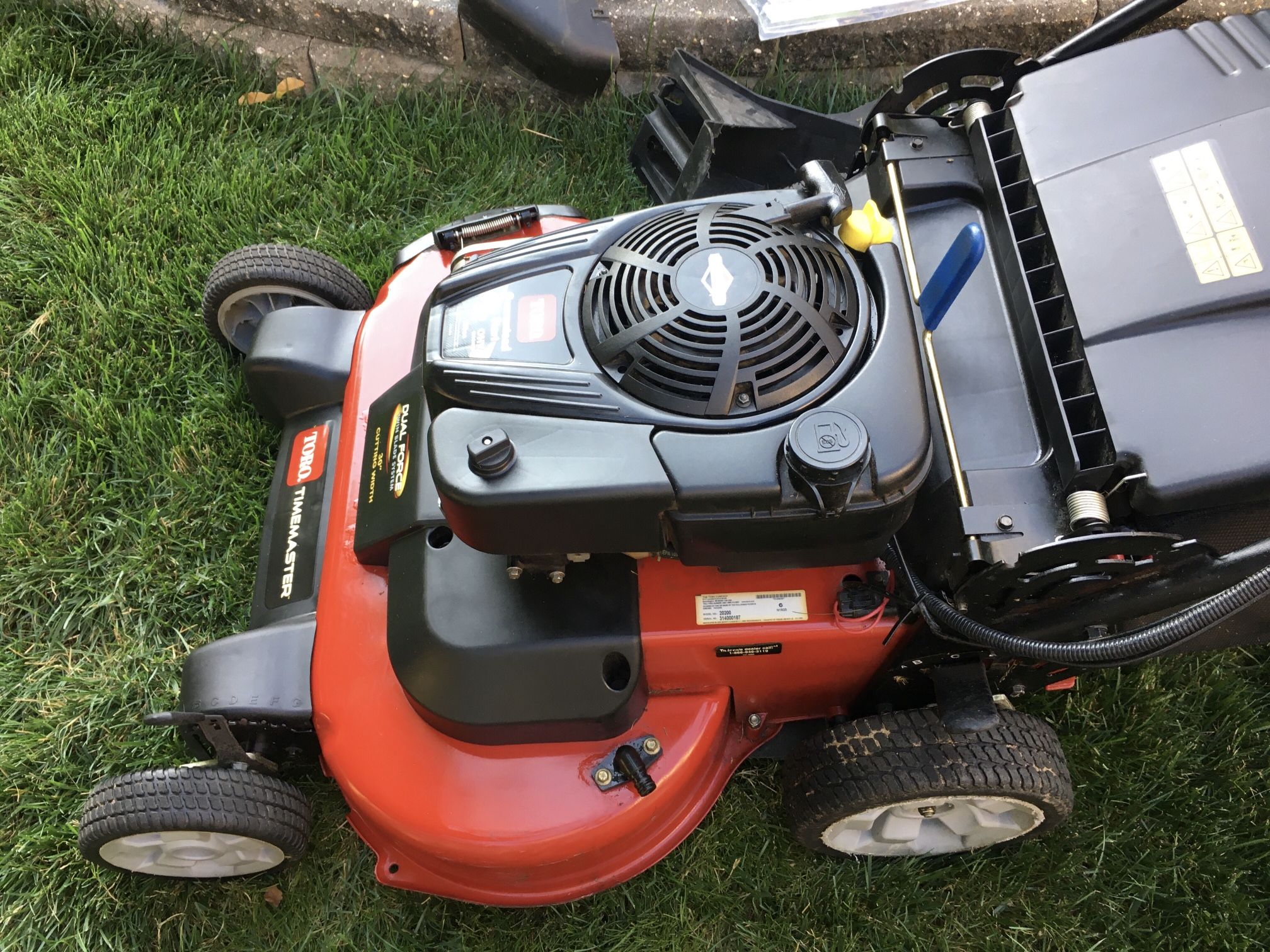 Toro Time Master 30” Lawnmower Electric Start for Sale in Clifton, NJ