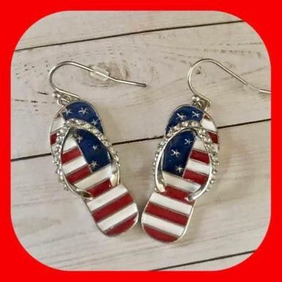 New Absolutely Adorable Patriotic American 🇺🇸 Flag Flip Flop🩴Earrings 4th Of July!