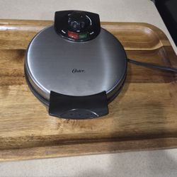 Oster Belgian Waffle Maker – Stainless Steel 🧇
