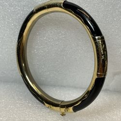 Gold Tone Wrap Onyx Bangle Bracelet