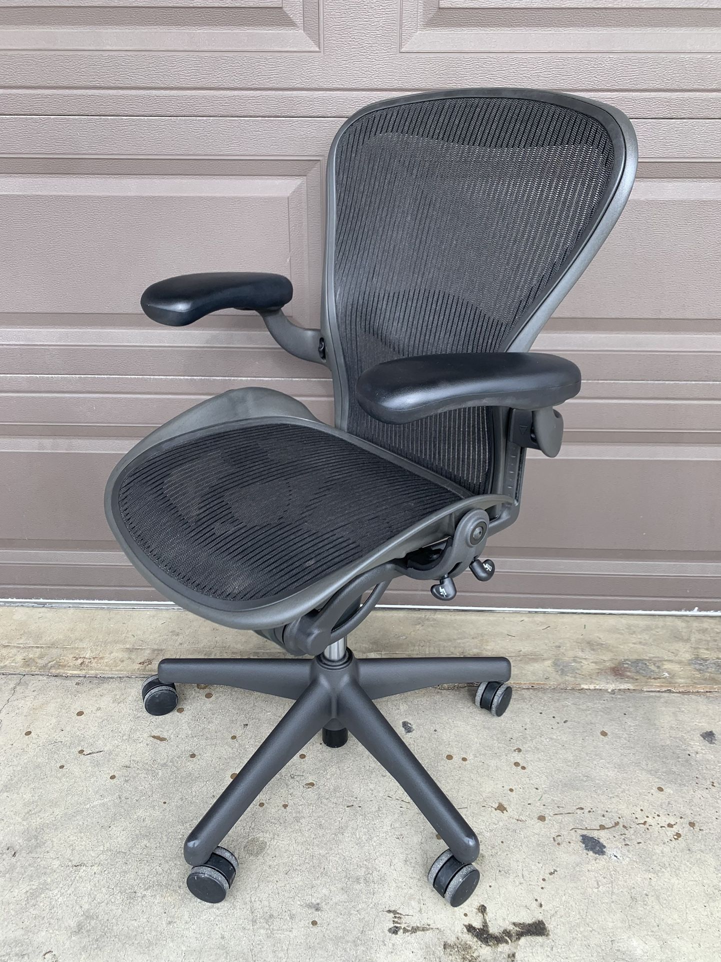Herman Miller Classic Aeron Chair