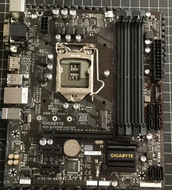 Gigabyte motherboard never used brand new. DDR4 ram slot socket 1151