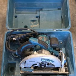 Makita 7-1/4 inch Magnesium Circular Saw, model 5007MG