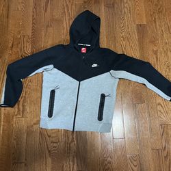 Nike Tech Fleece Windbreaker Black and Grey US Men’s Size M