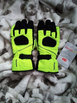 Brand New Ski Gloves Size Small