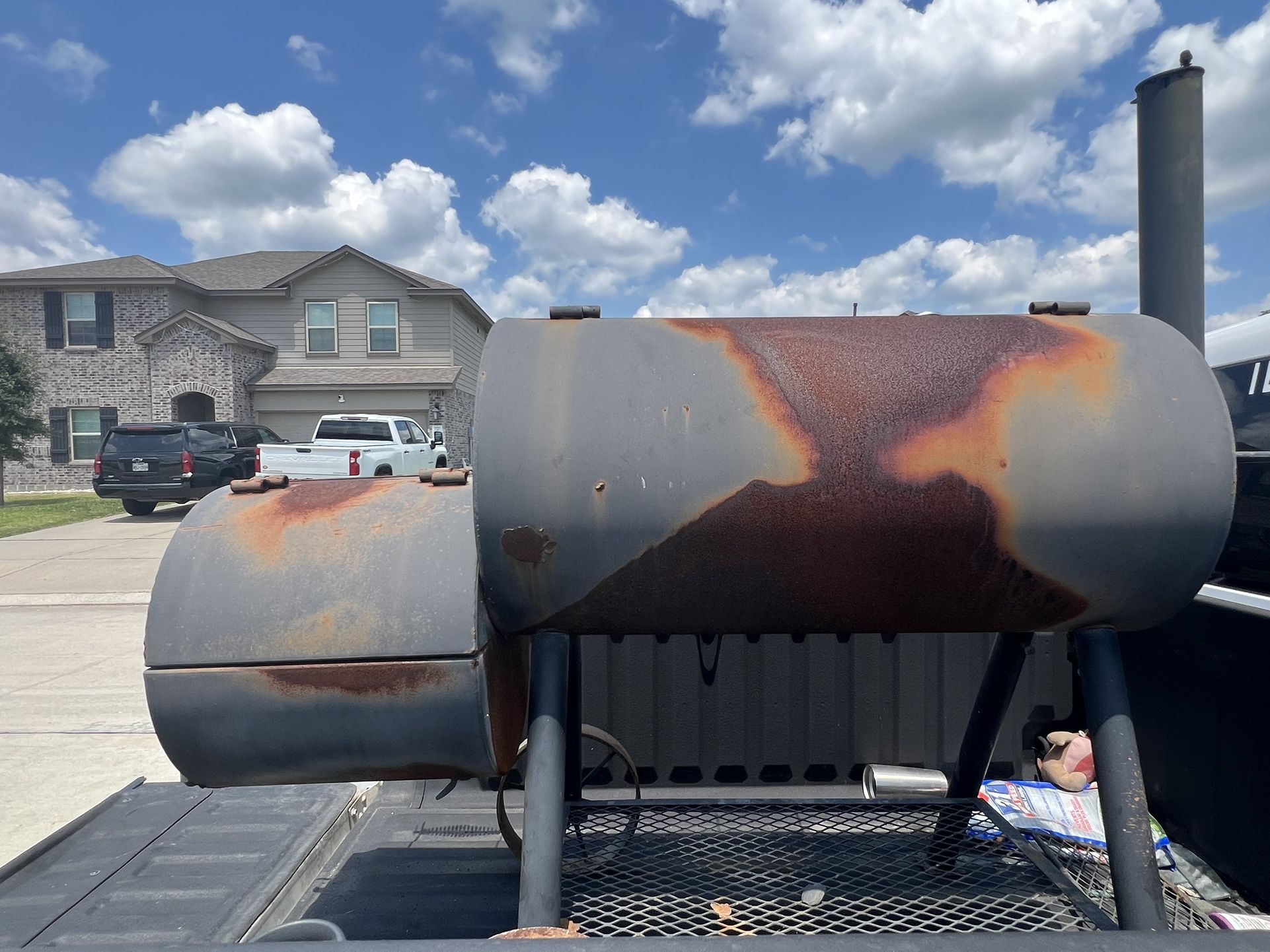 BBQ SMOKER/PIT