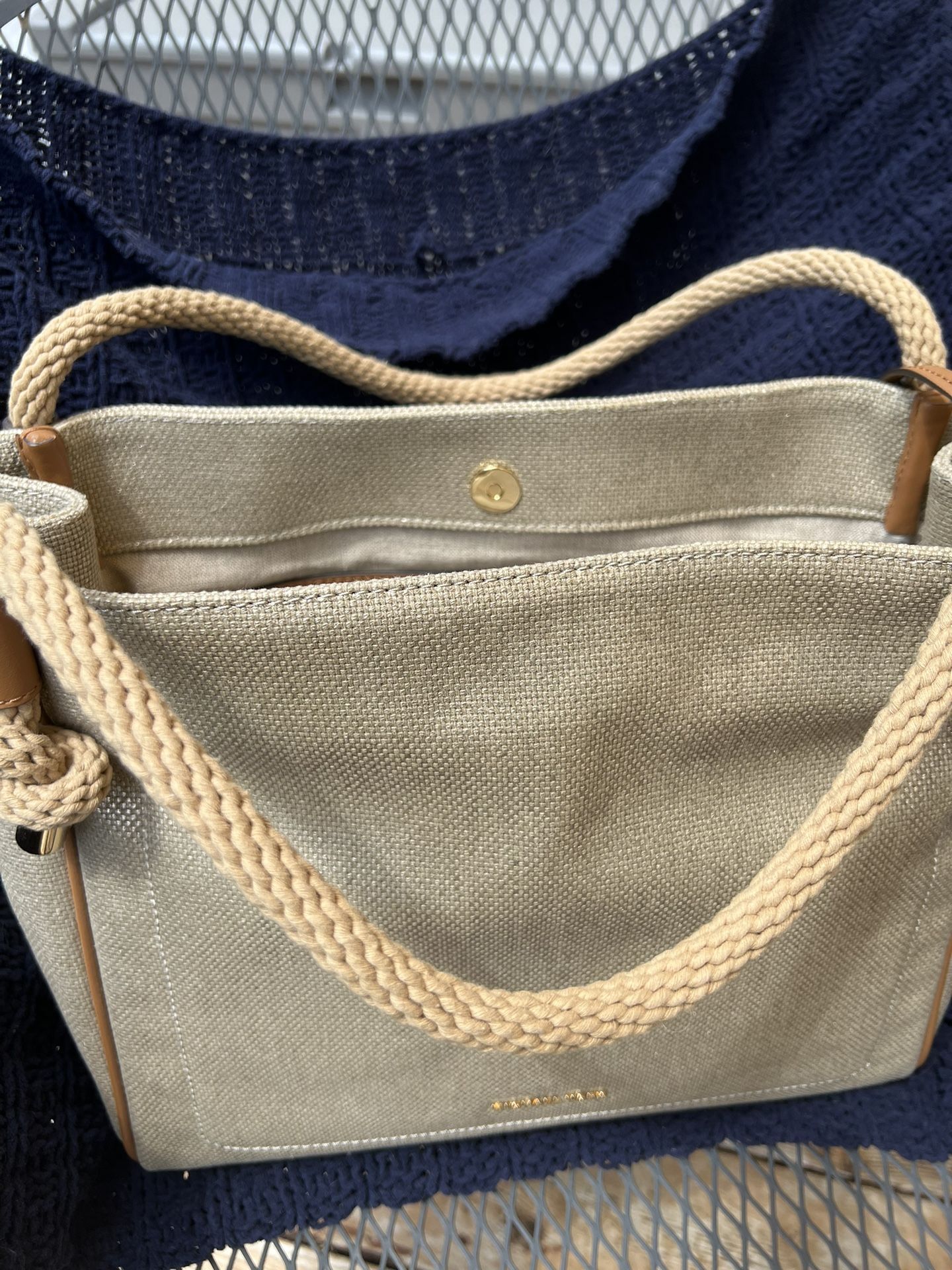 Michael Kors purse New Gold tote , Medium Size