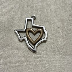 James Avery Retired Pendant 