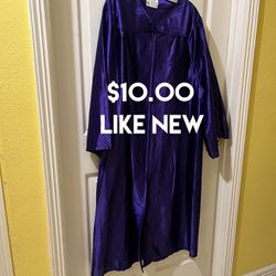 Graduation Gown For Sale In San Benito 