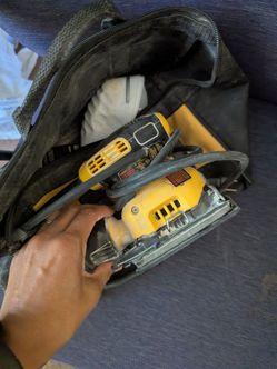 DeWalt Palm Sander
