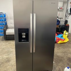 Whirlpool Refrigerator 