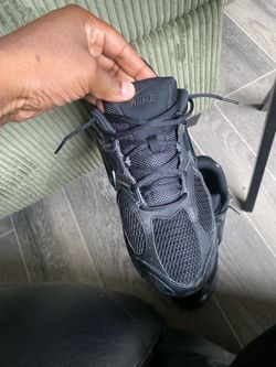 V5  size 11.5