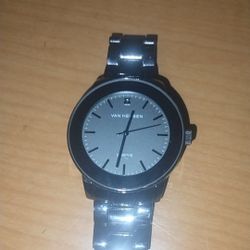 Van Huesen diamond watch