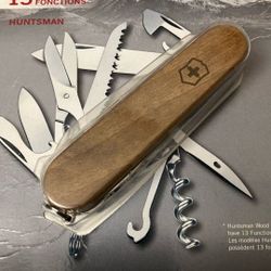 Swiss Army Knife Victorinox Huntsman in Wood