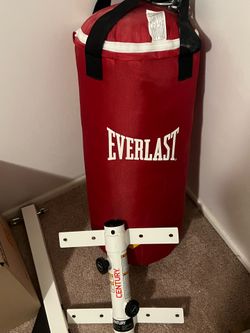 Heavy bag boxing