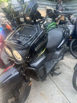 150 Cc. Tank Moped Scooter