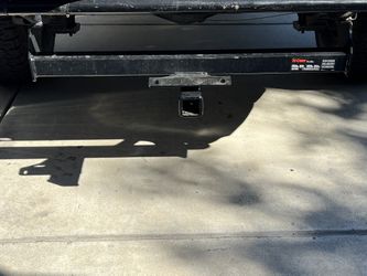 Tundra Trailer Hitch