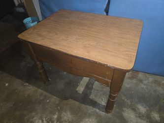 Vintage Wooden Side Table with Drawer. 21"×27"×21"