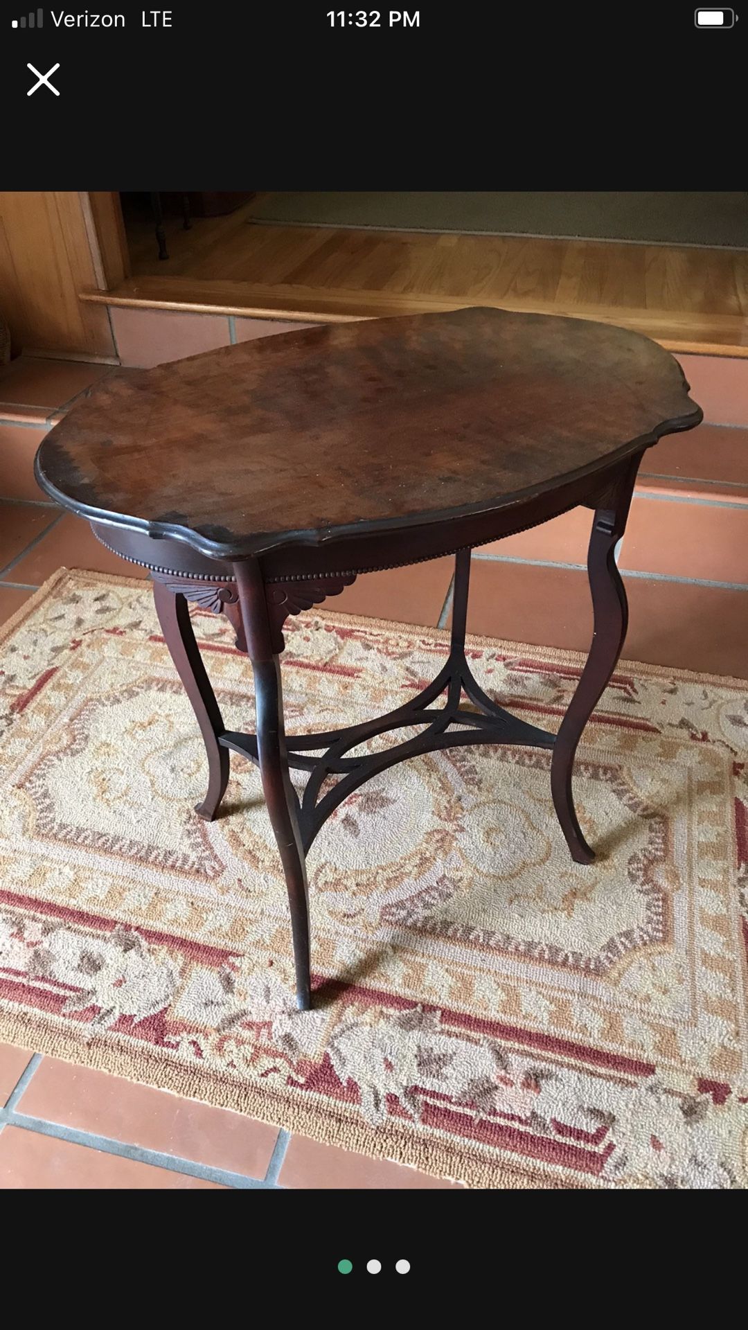Antique Side Table * Beautiful Condition