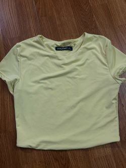 Yellow cropped T-shirt