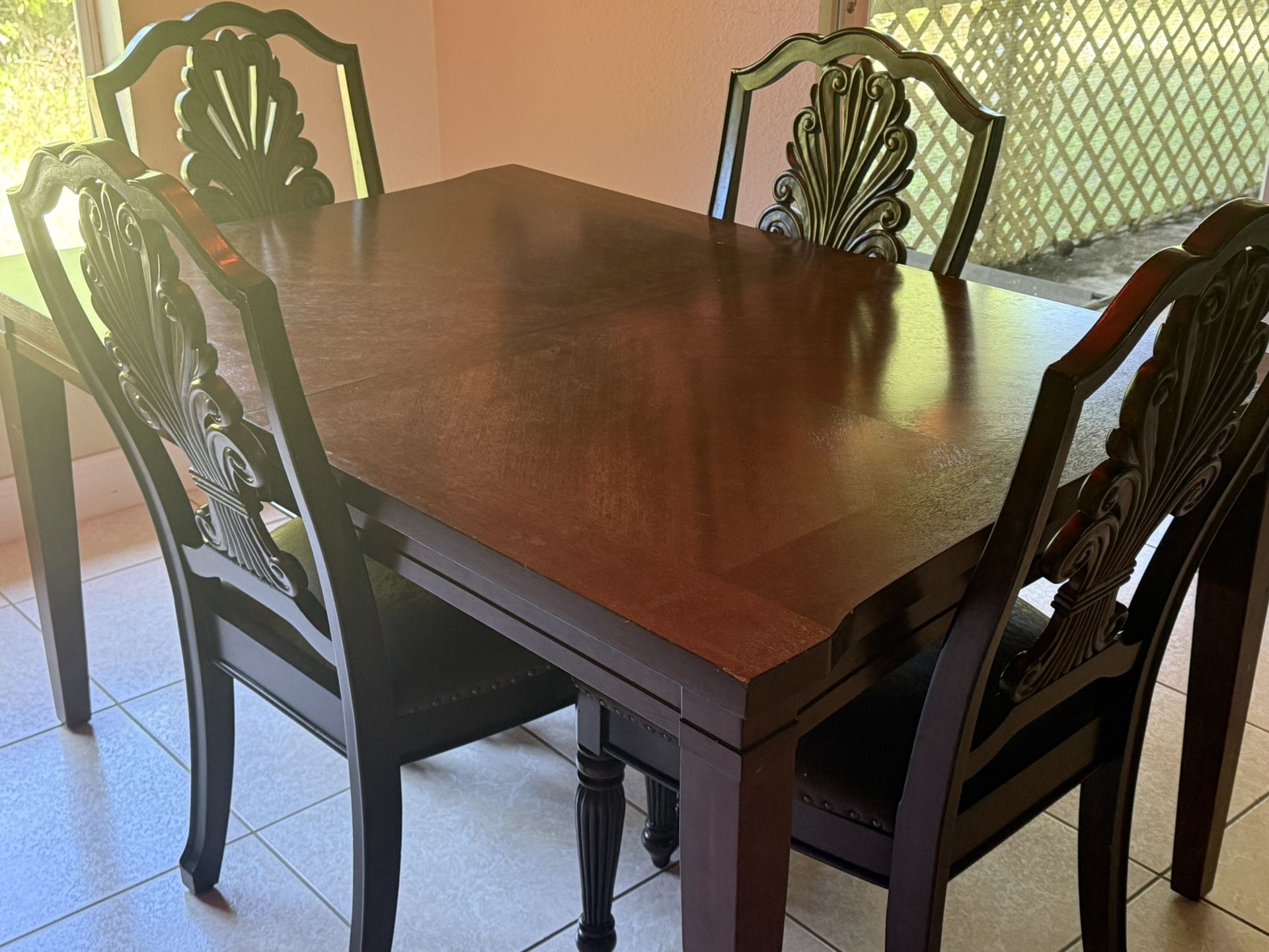Kitchen Table With 6 Chairs 