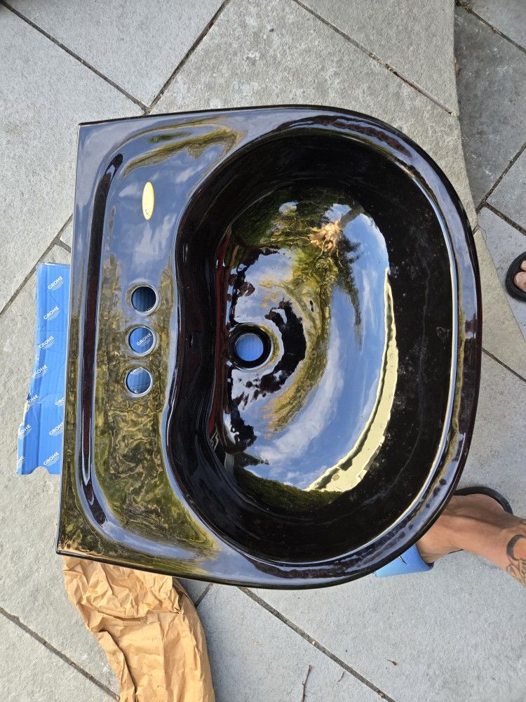 Toto 4 Hole Lavatory Sink Ebony Color