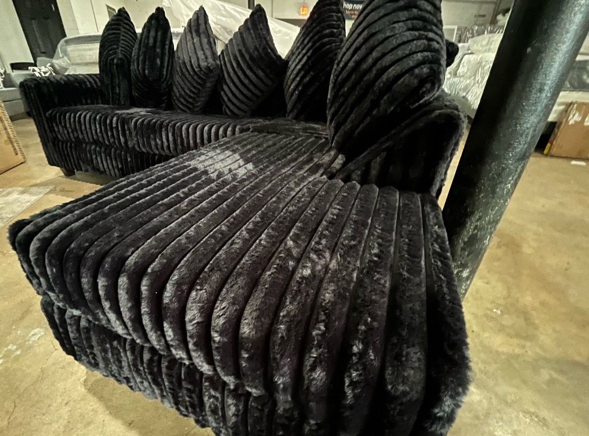 New βοΈ Beautiful black corduroy 2pc Sectional sofa βοΈ $0 Down financing available βοΈ