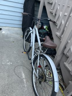 Huffy Siena Cruiser Bike 