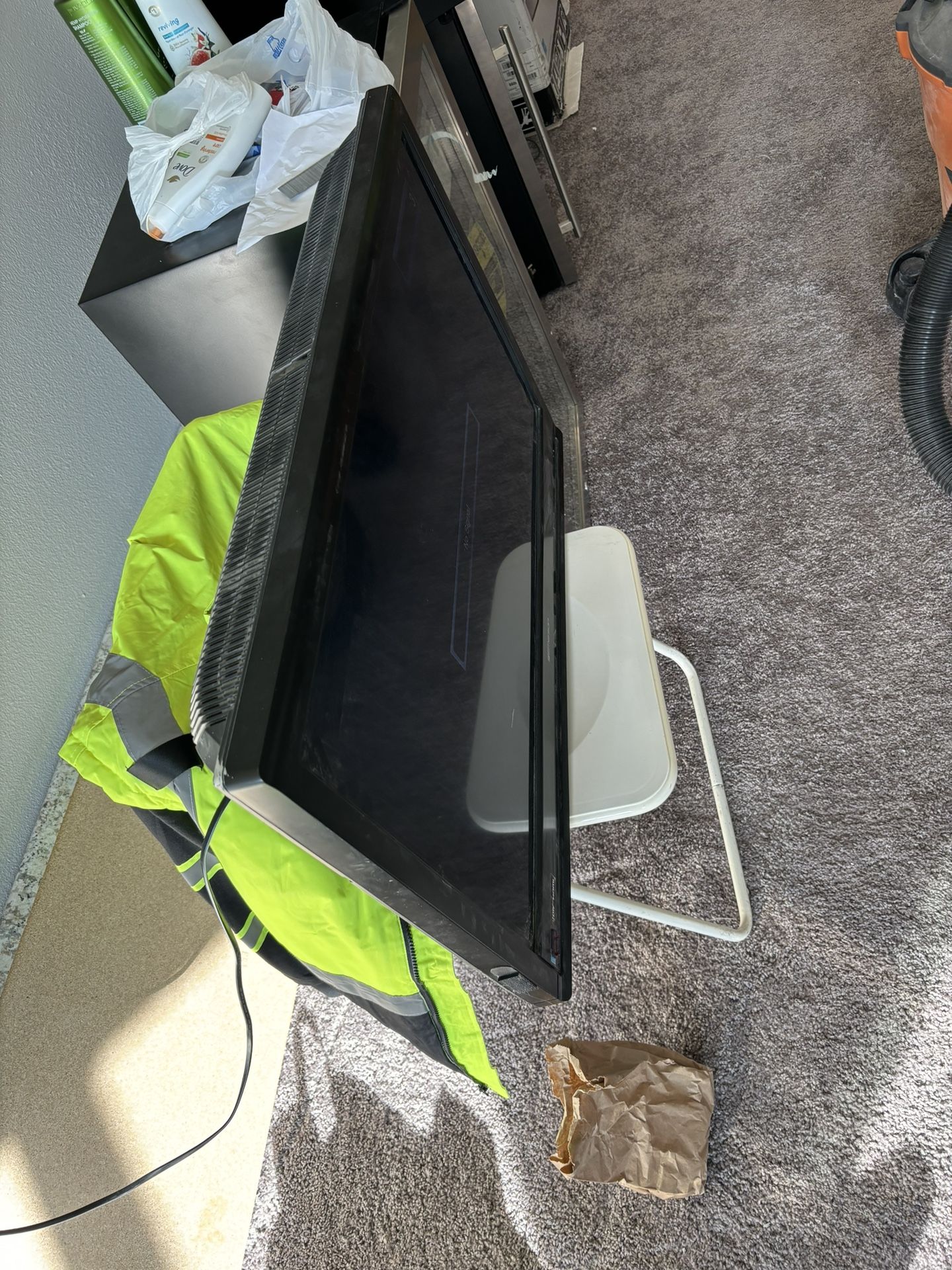 Flat Screen