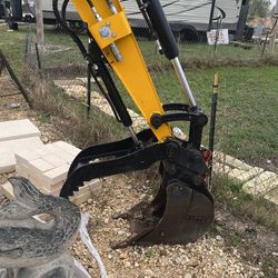 35z-1 Excavator 