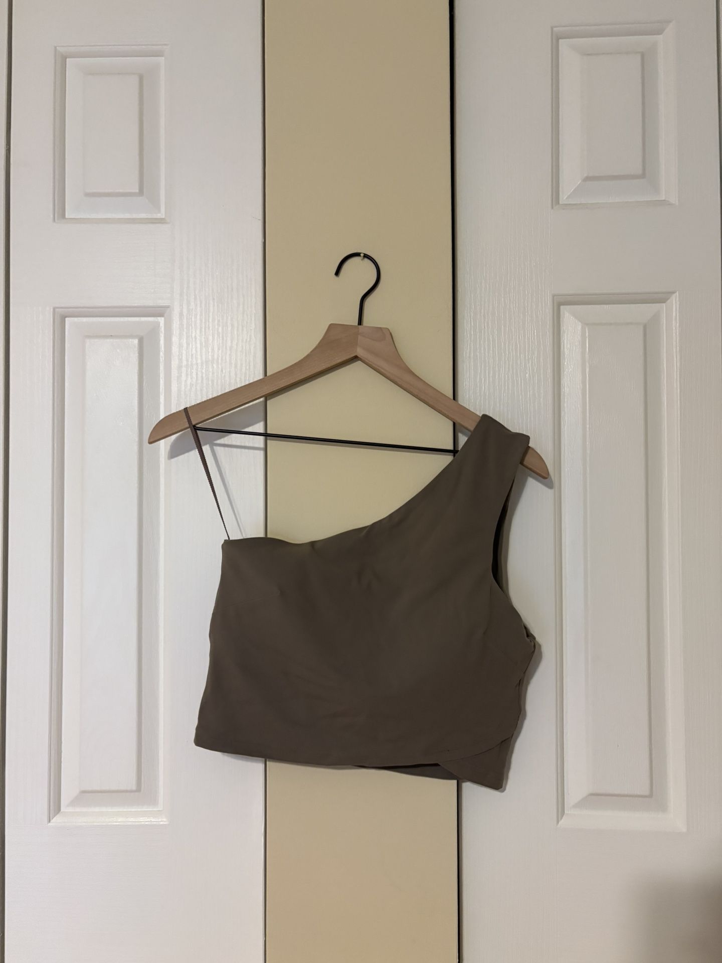 Lululemon Active Top, Cropped Tank, Khaki