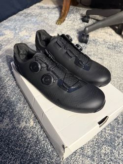 Trek Velocis road shoe size 12US/45EU