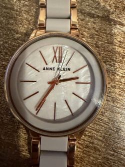 Anne Klein Women’s Analog Quartz Watch Mother of Pearl Dial Rose Gold/White 30m