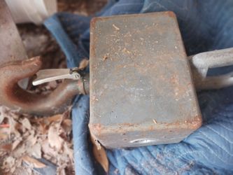 Weighted hook from aircraft plant