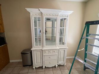 Farm style Hutch/Belville Juicer/Home Gym