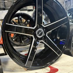 Strada 20x8.5” Wheel – Gloss Black Milled – Brand New!